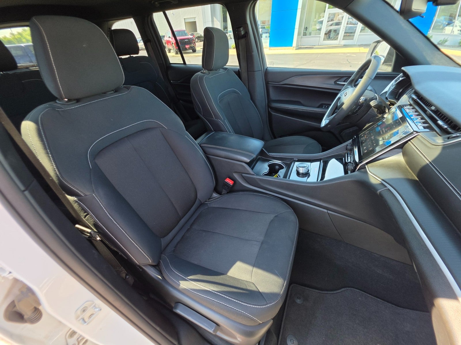 2024 Jeep Grand Cherokee Laredo X