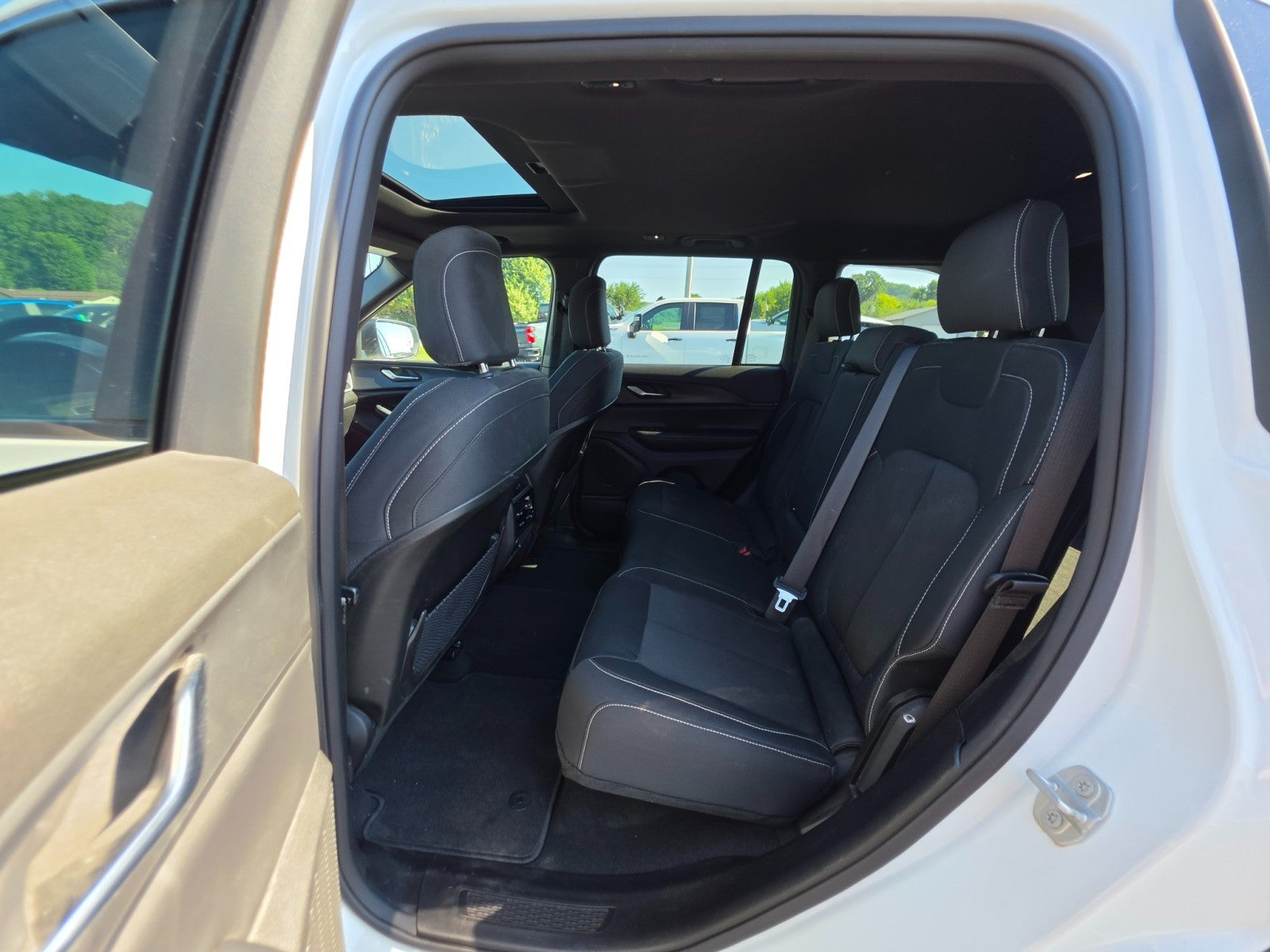 2024 Jeep Grand Cherokee Laredo X