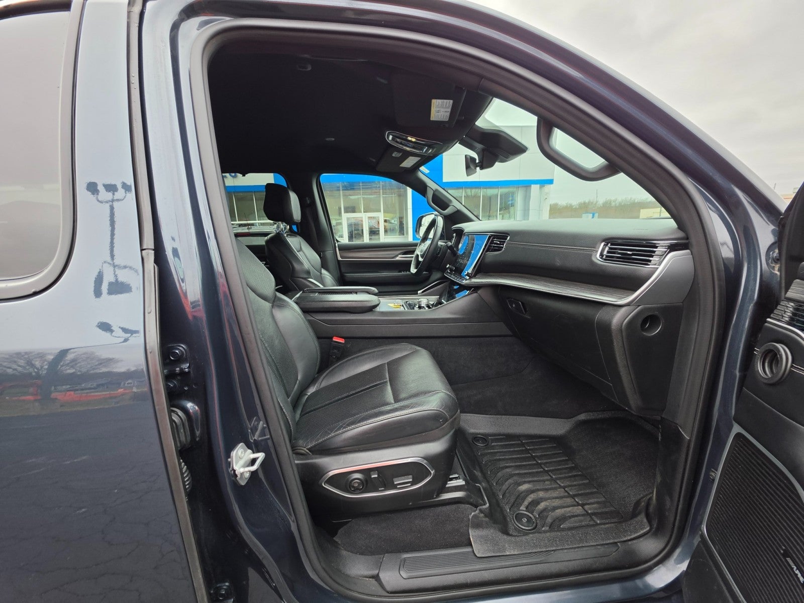 2023 Jeep Wagoneer Series III