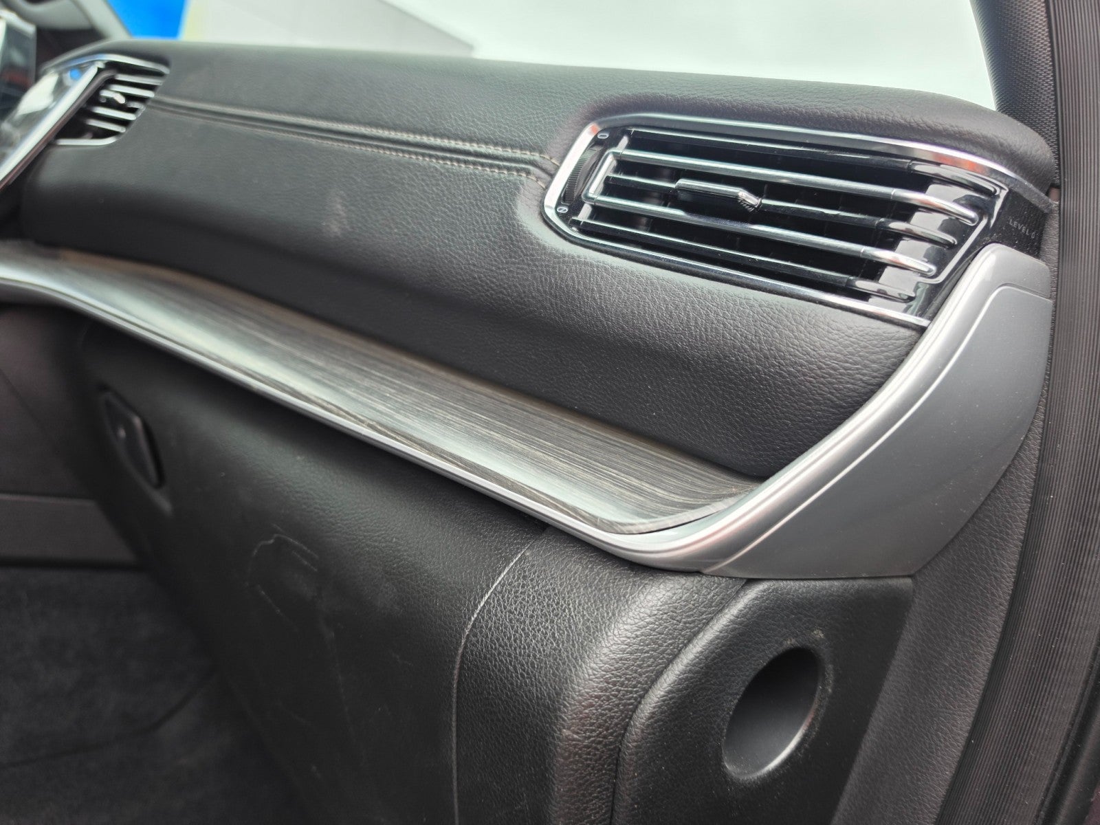 2023 Jeep Wagoneer Series III