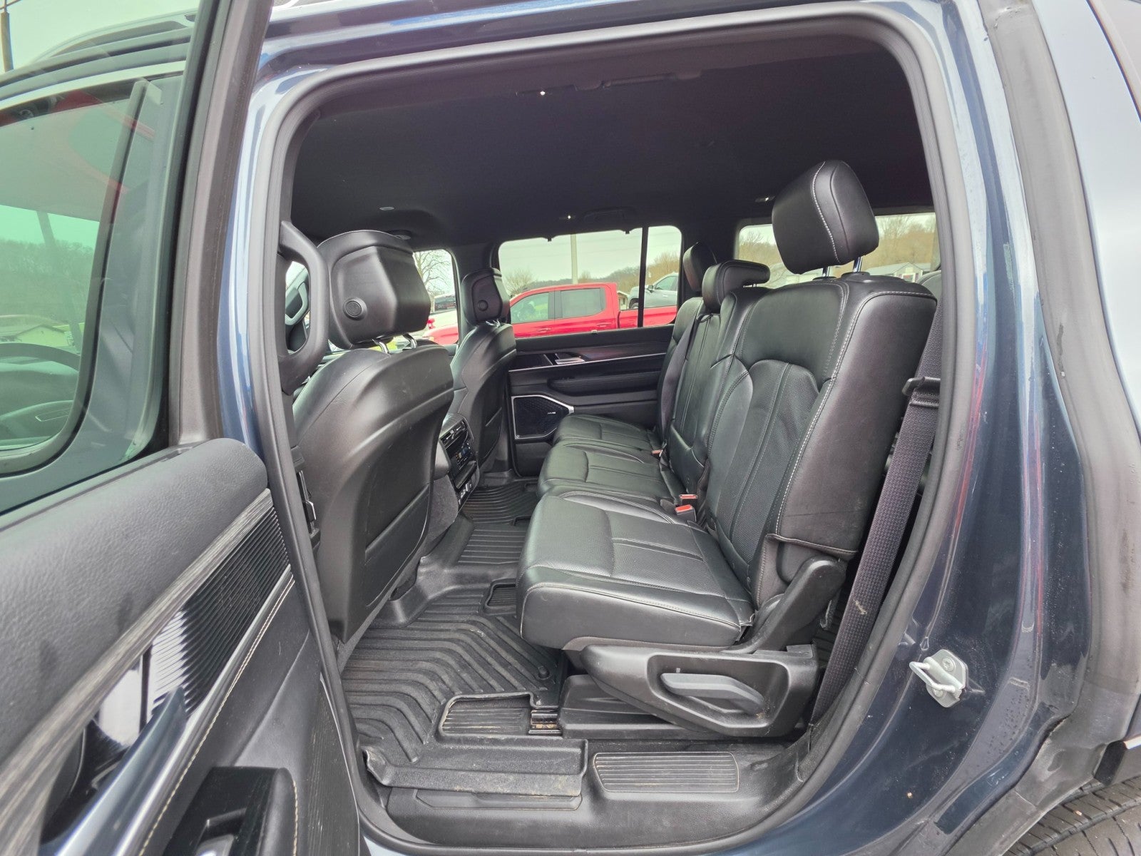 2023 Jeep Wagoneer Series III