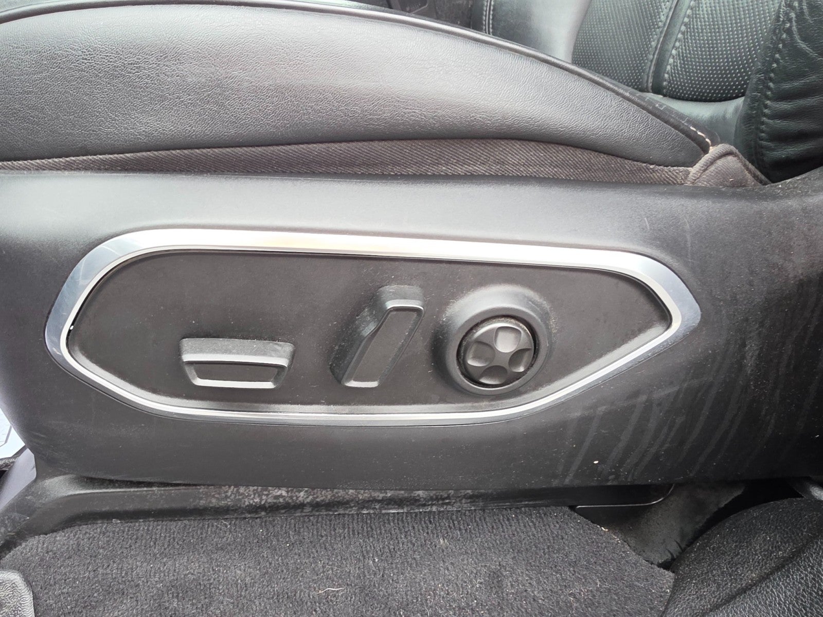 2023 Jeep Wagoneer Series III