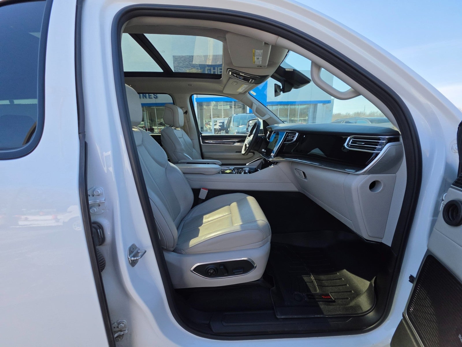 2022 Jeep Wagoneer Series III