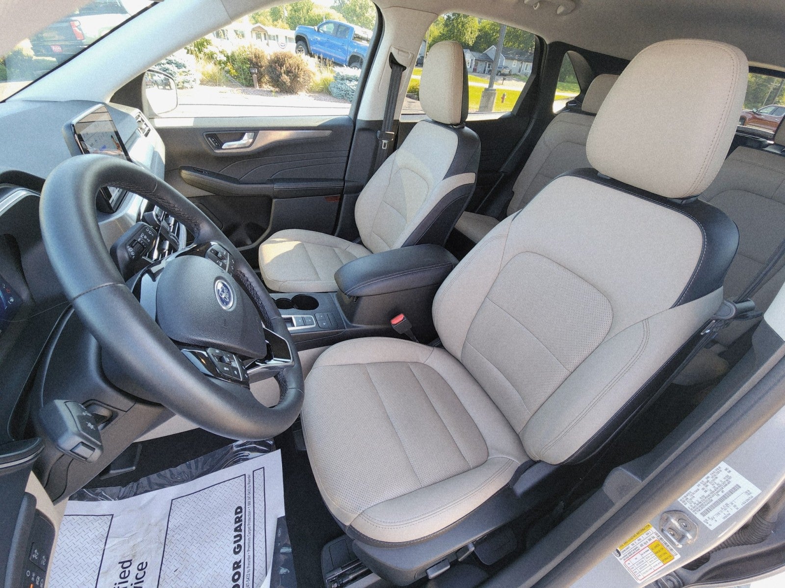 2022 Ford Escape Titanium Hybrid