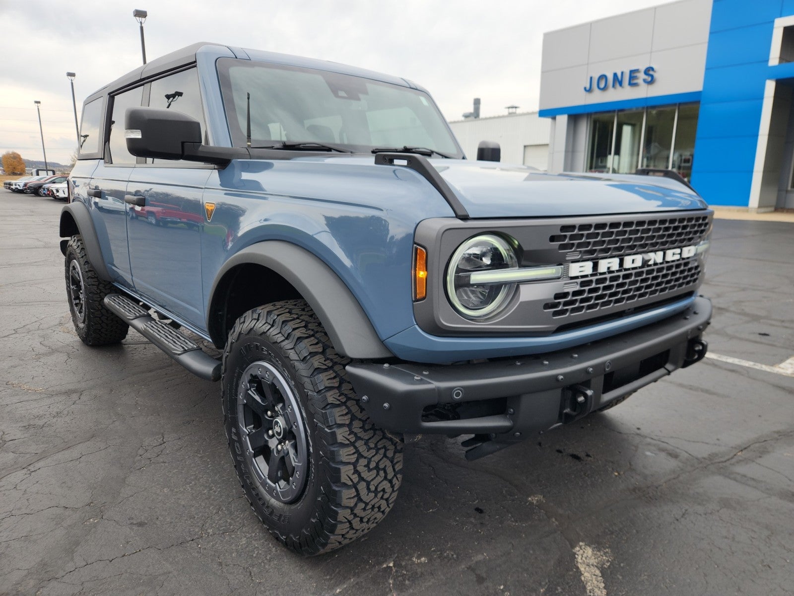 2023 Ford Bronco Base