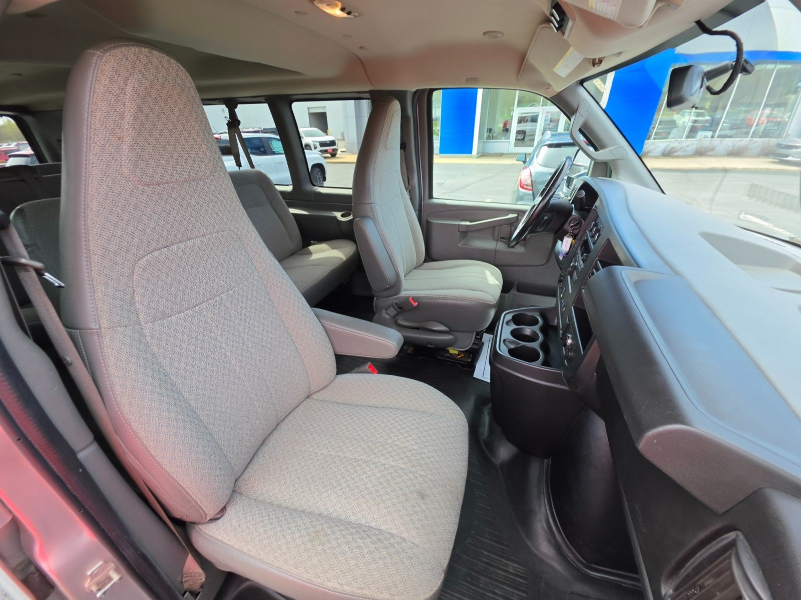 2017 Chevrolet Express Passenger 2500 LS