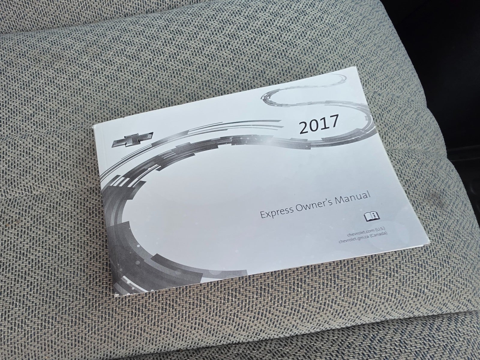 2017 Chevrolet Express Passenger 2500 LS