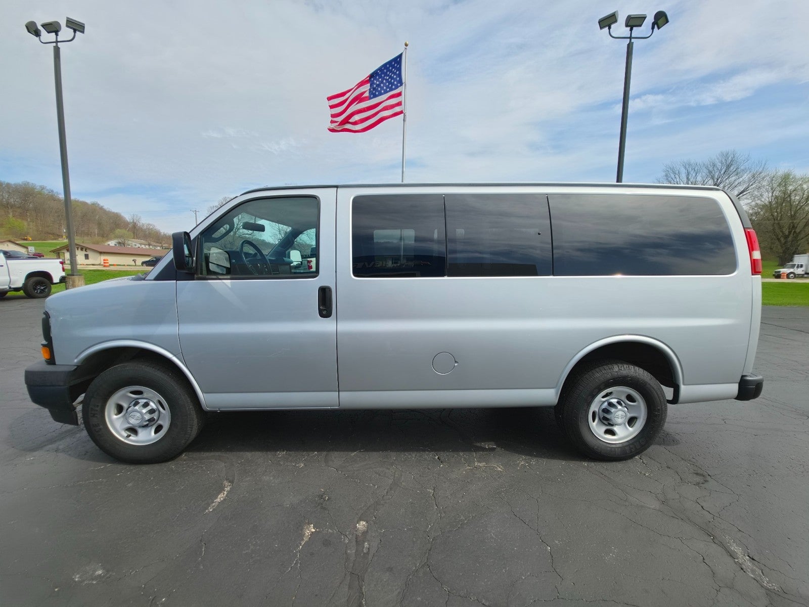 2017 Chevrolet Express Passenger 2500 LS