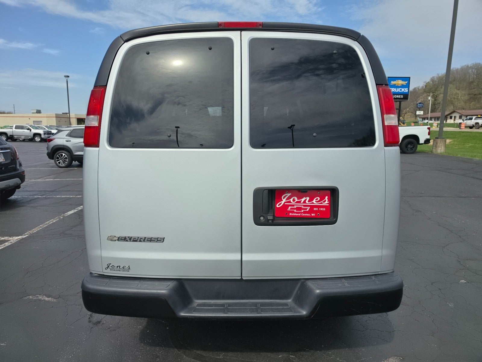 2017 Chevrolet Express Passenger 2500 LS