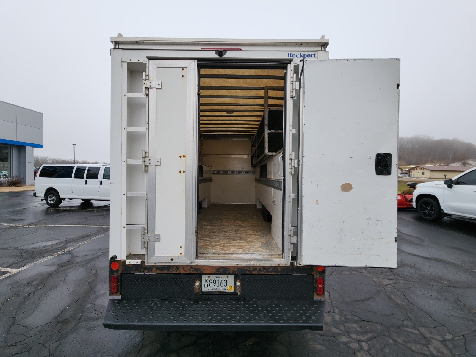 2018 Chevrolet Express Cutaway 3500 Base