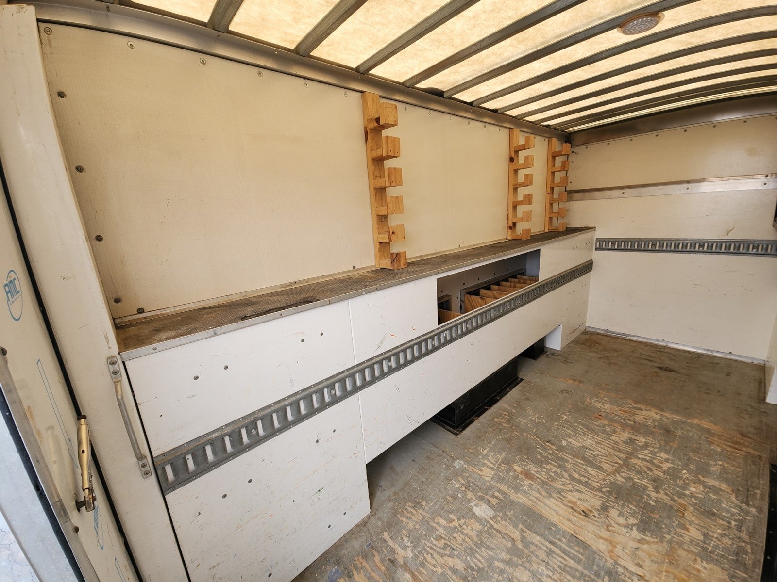 2018 Chevrolet Express Cutaway 3500 Base