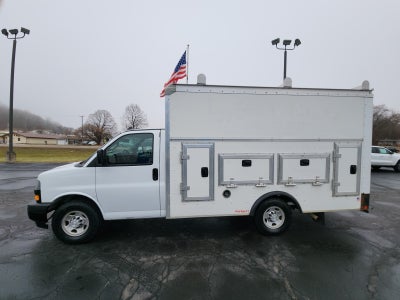 2018 Chevrolet Express Cutaway 3500 Base
