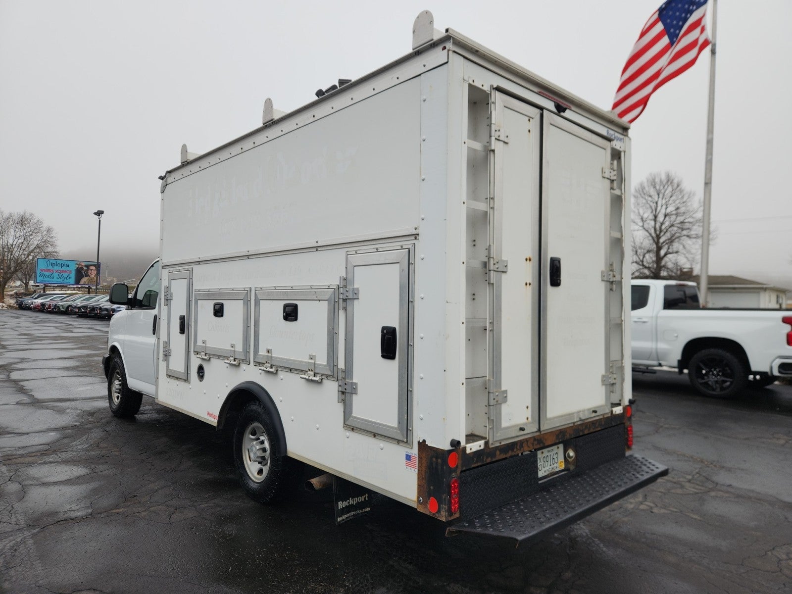 2018 Chevrolet Express Cutaway 3500 Base