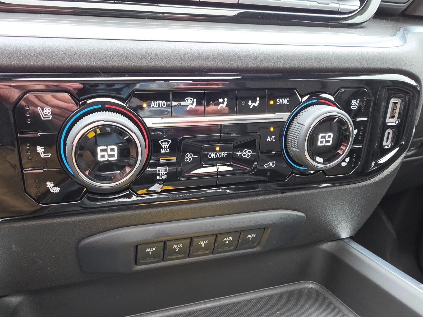 2025 Chevrolet Silverado 2500 HD High Country