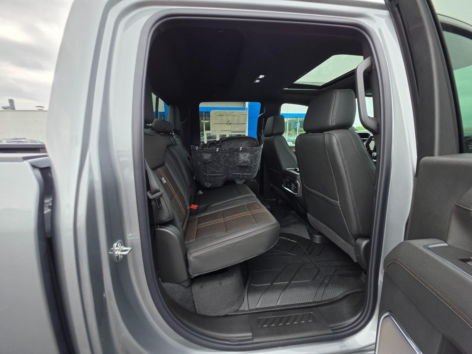 2026 Chevrolet Silverado 3500 HD High Country DRW