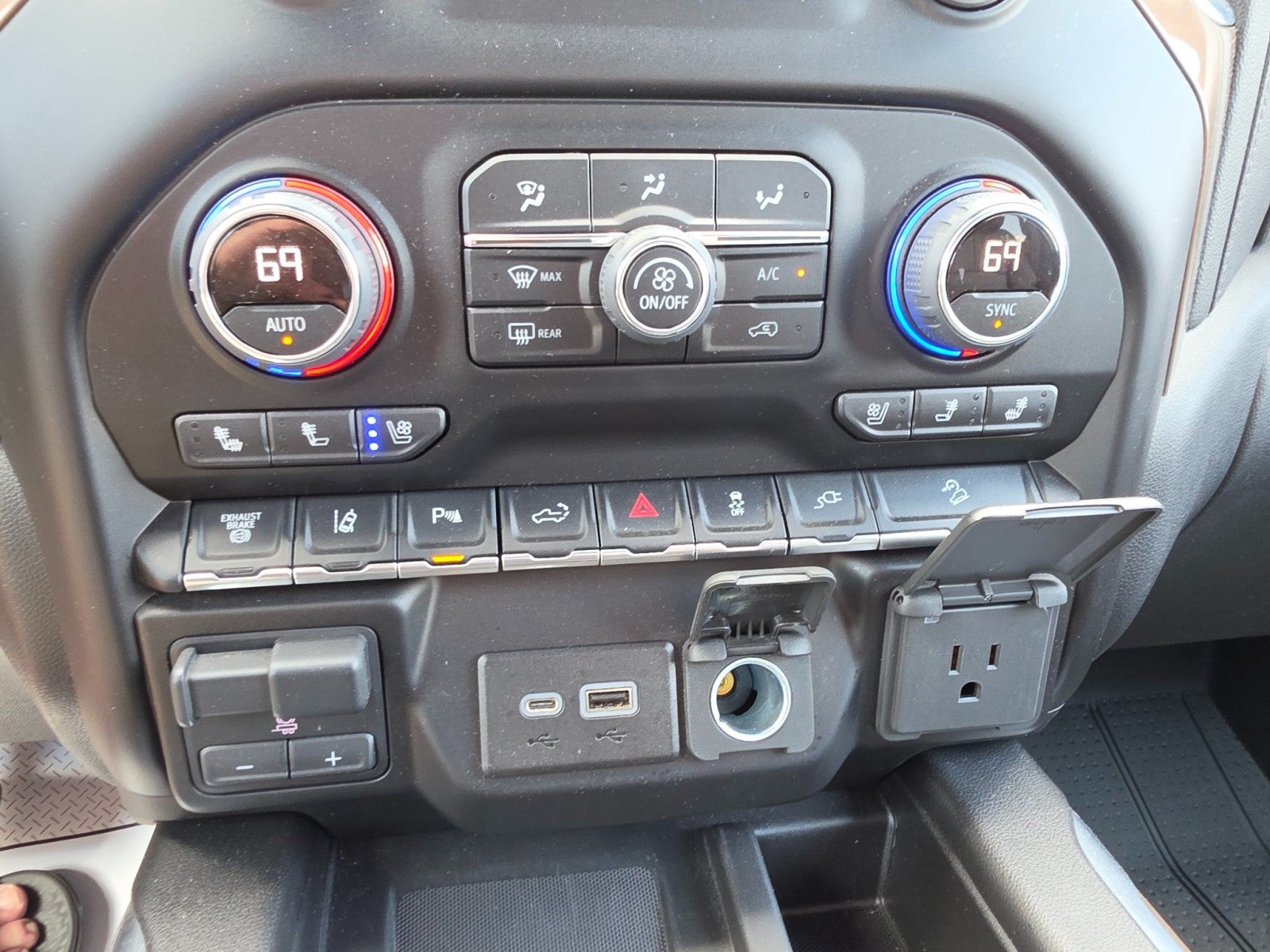 2022 Chevrolet Silverado 2500 HD High Country
