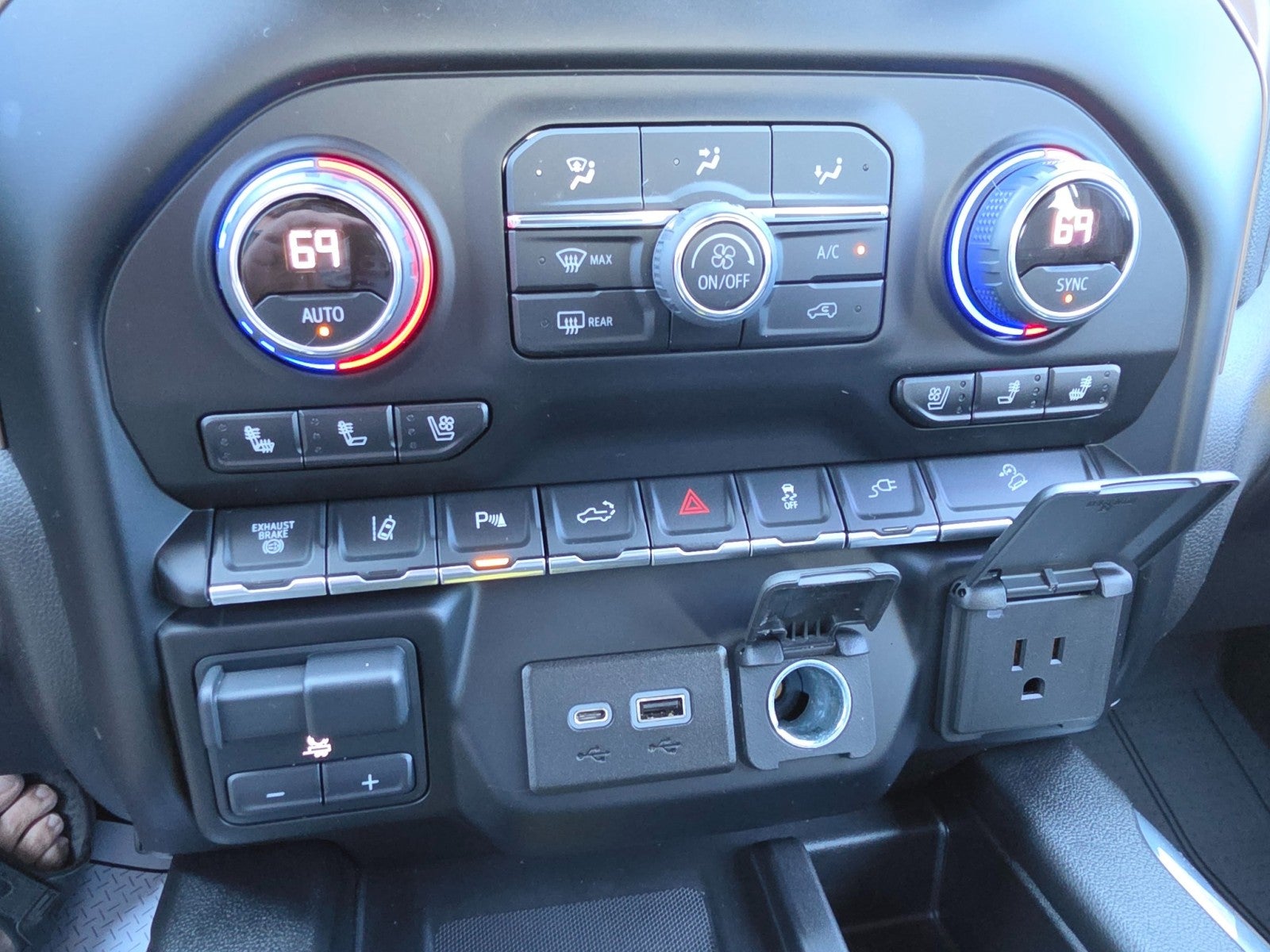 2023 Chevrolet Silverado 2500 HD High Country