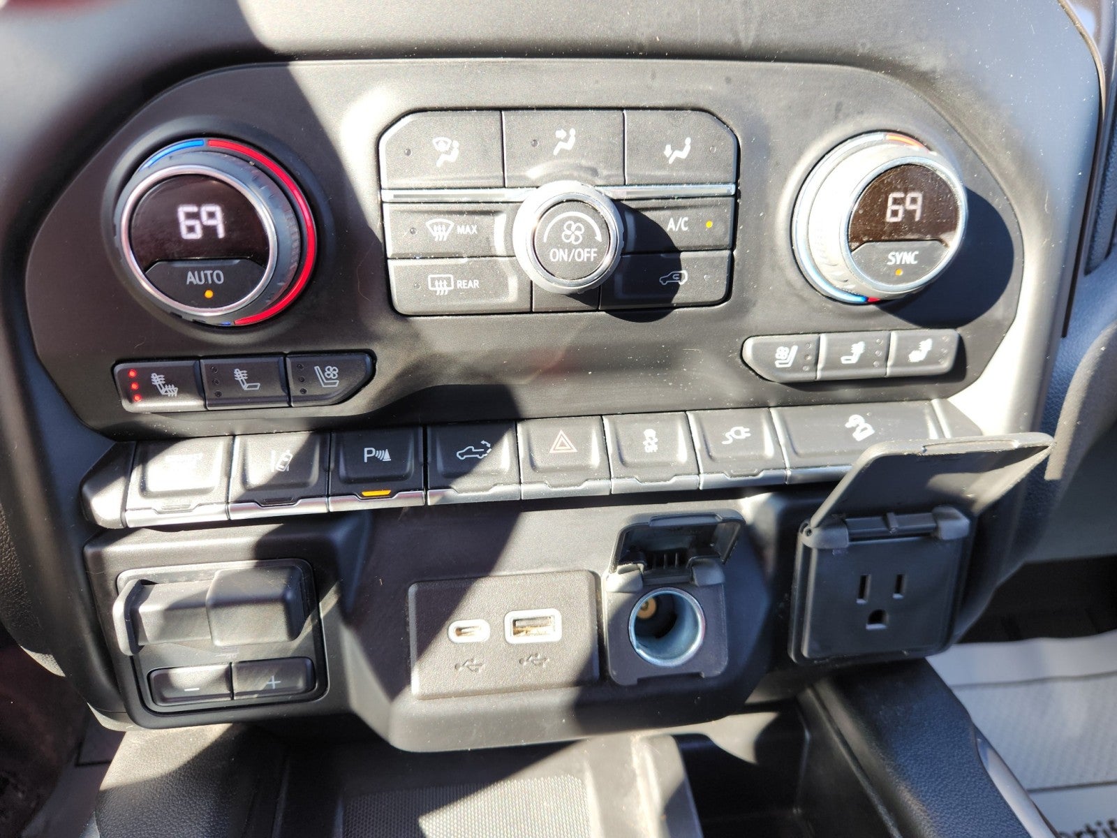 2022 Chevrolet Silverado 3500 HD High Country