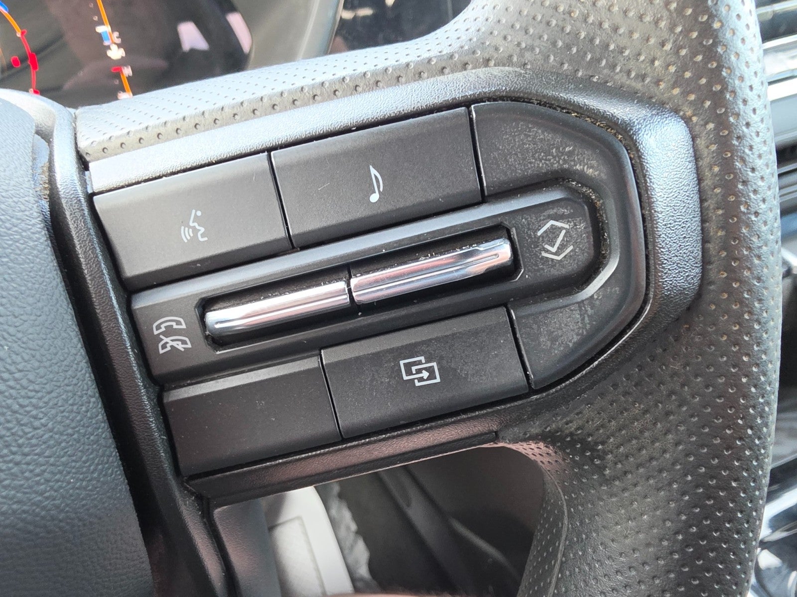 2023 Chevrolet Colorado WT
