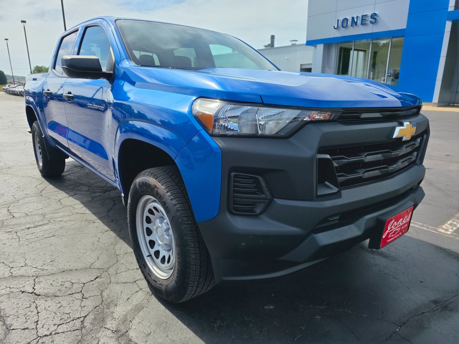 2023 Chevrolet Colorado WT