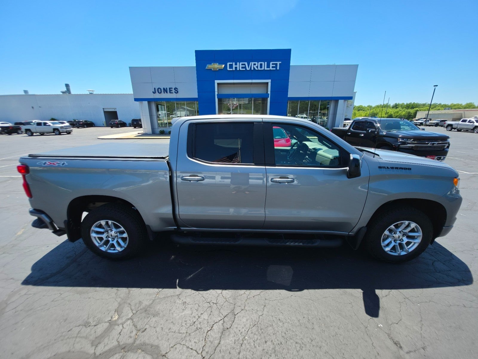 2024 Chevrolet Silverado 1500 RST