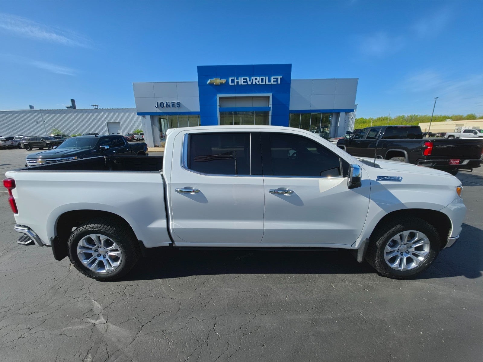 2023 Chevrolet Silverado 1500 LTZ