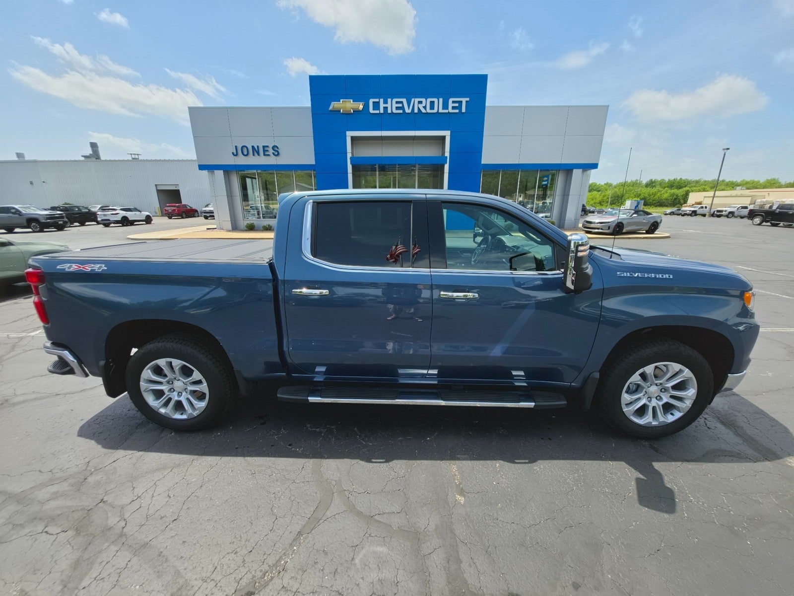 2024 Chevrolet Silverado 1500 LTZ