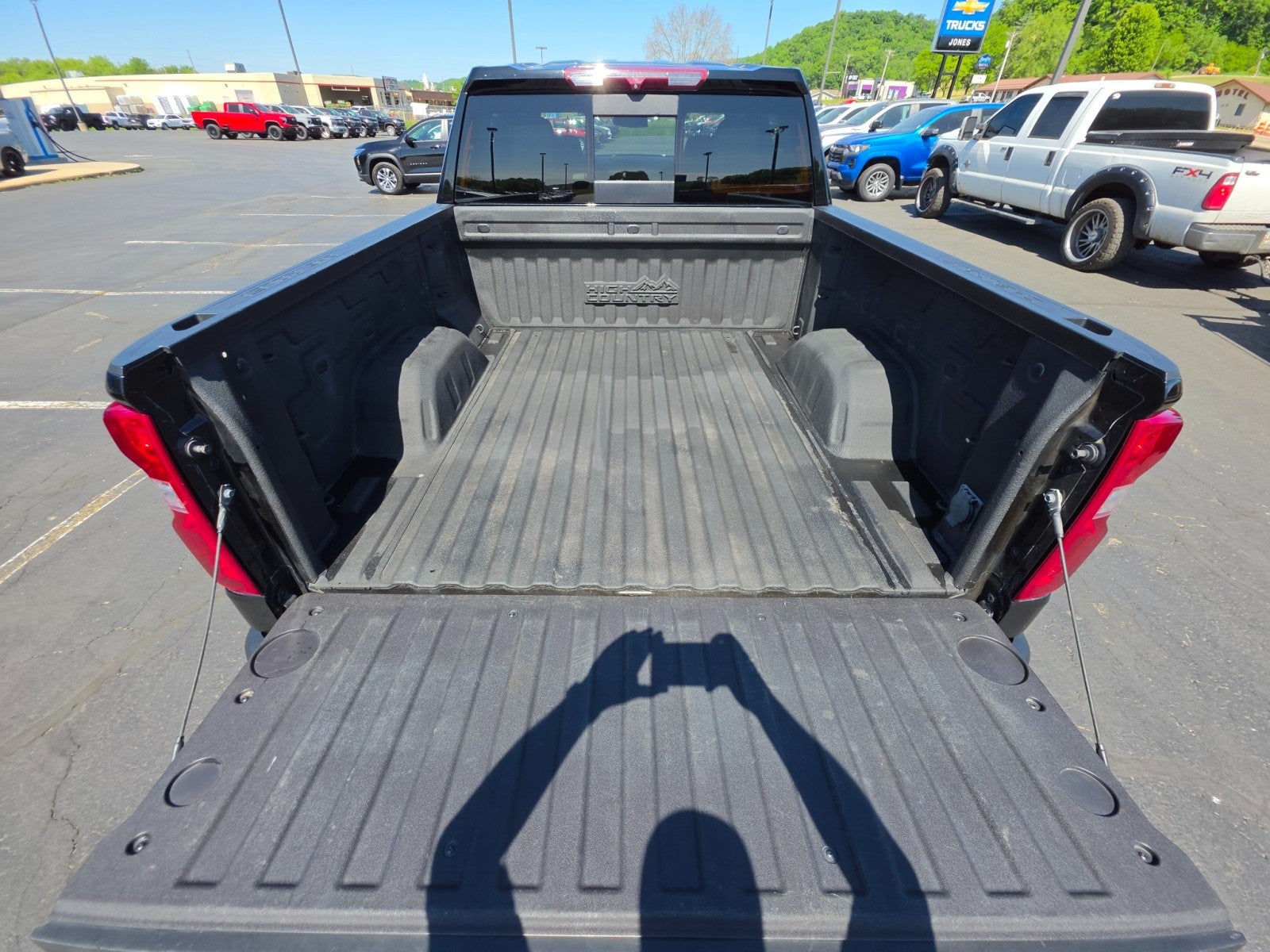 2023 Chevrolet Silverado 1500 High Country