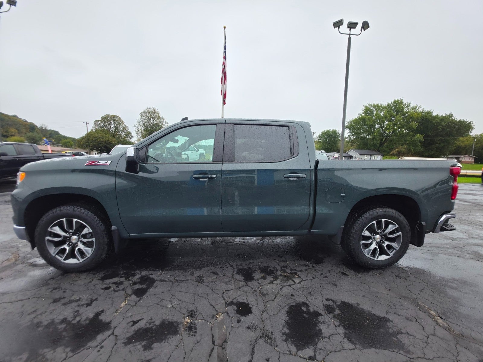 2025 Chevrolet Silverado 1500 LT