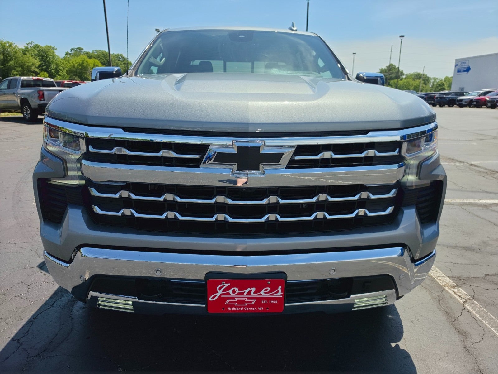 2025 Chevrolet Silverado 1500 LTZ