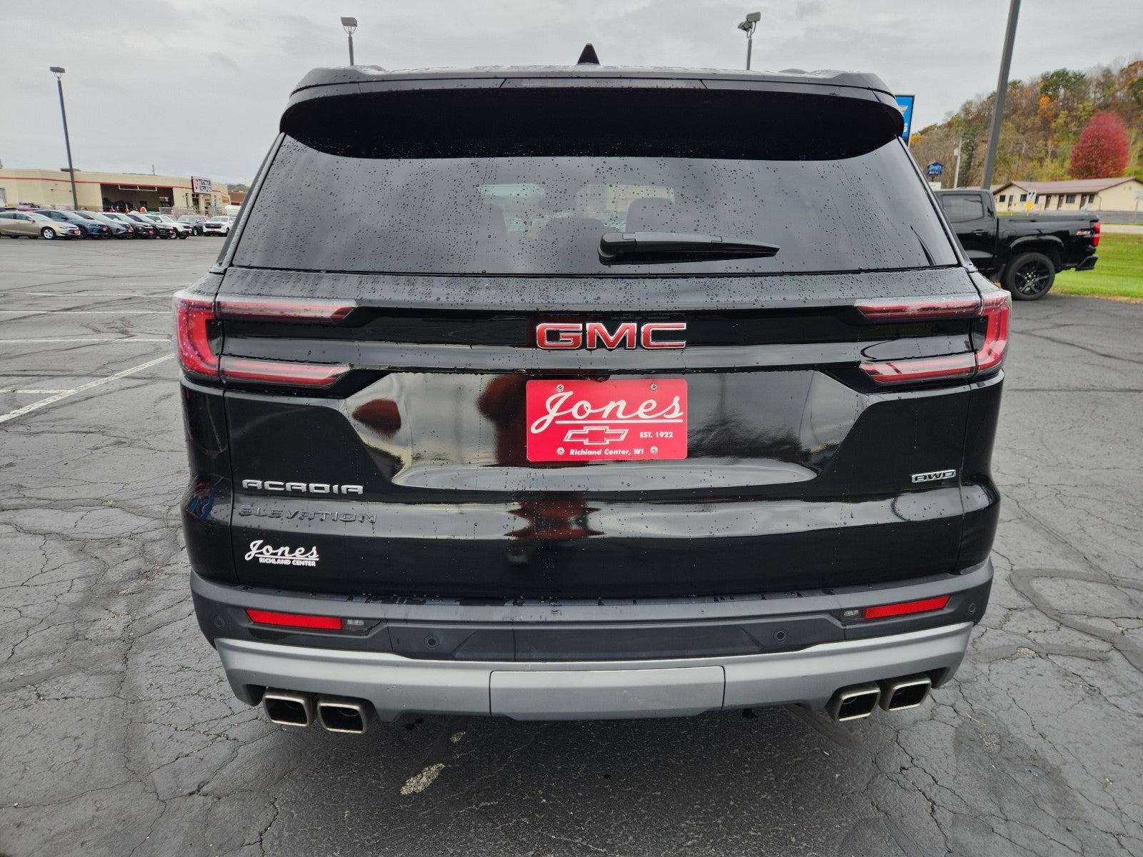 2025 GMC Acadia Elevation