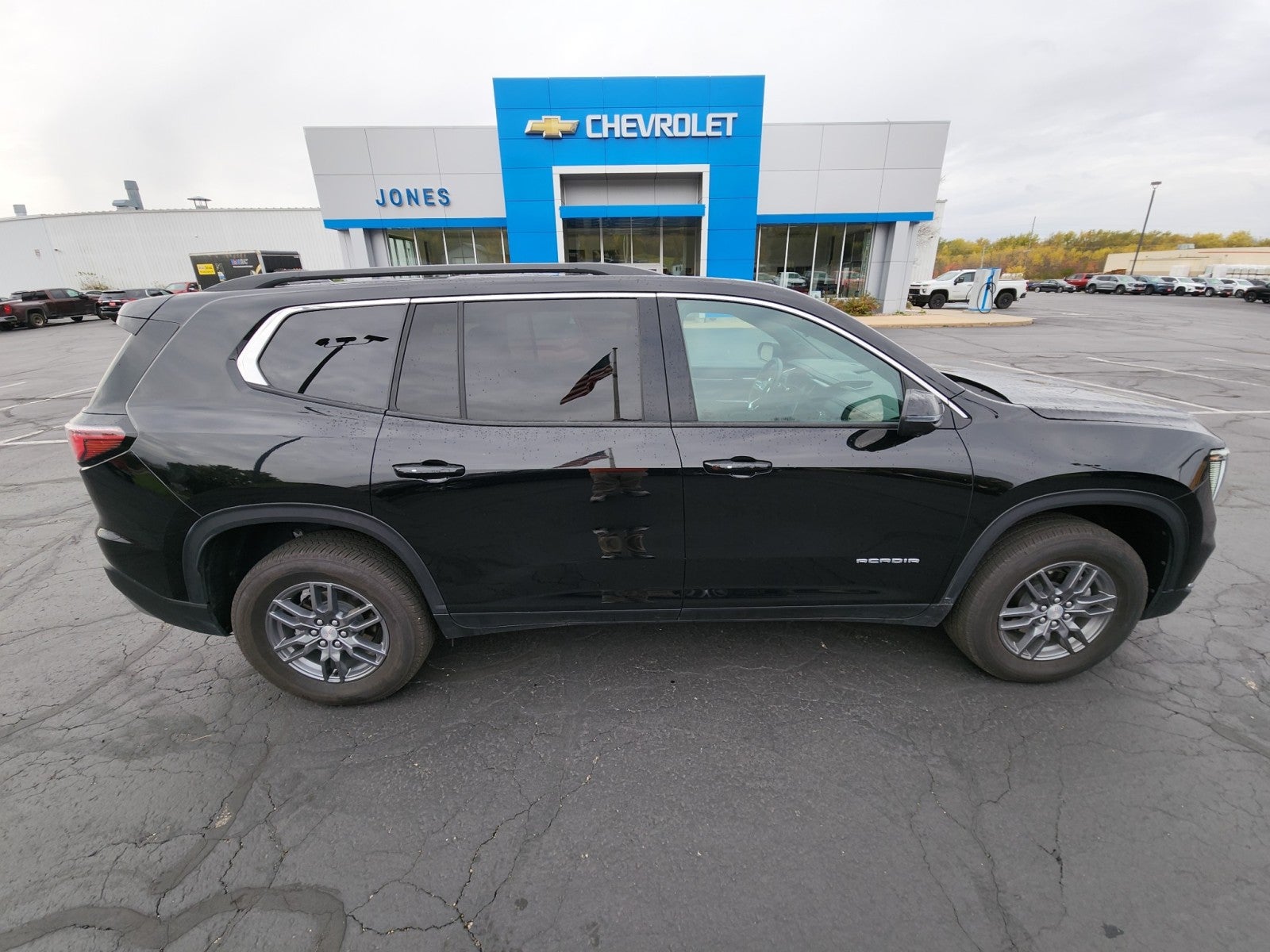 2025 GMC Acadia Elevation