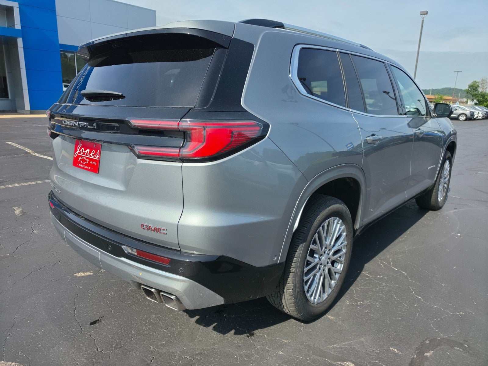 2024 GMC Acadia Denali