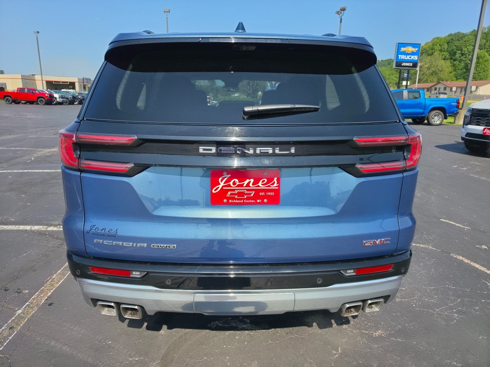 2026 GMC Acadia Denali
