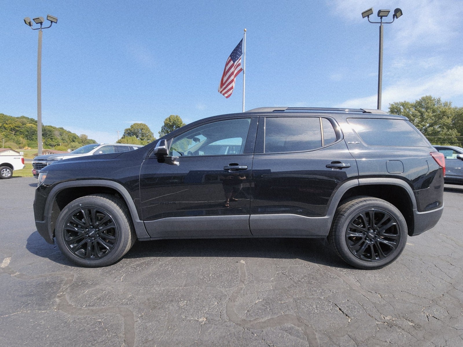 2023 GMC Acadia SLE