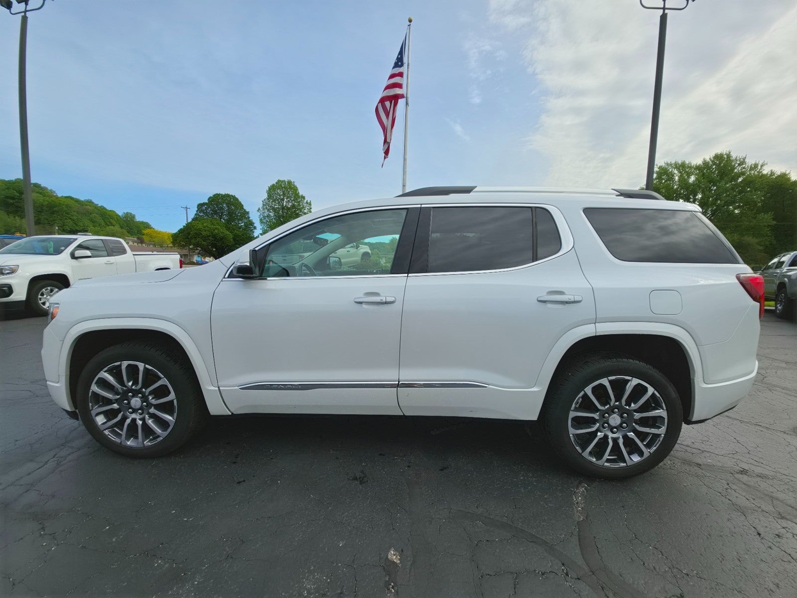 2020 GMC Acadia Denali