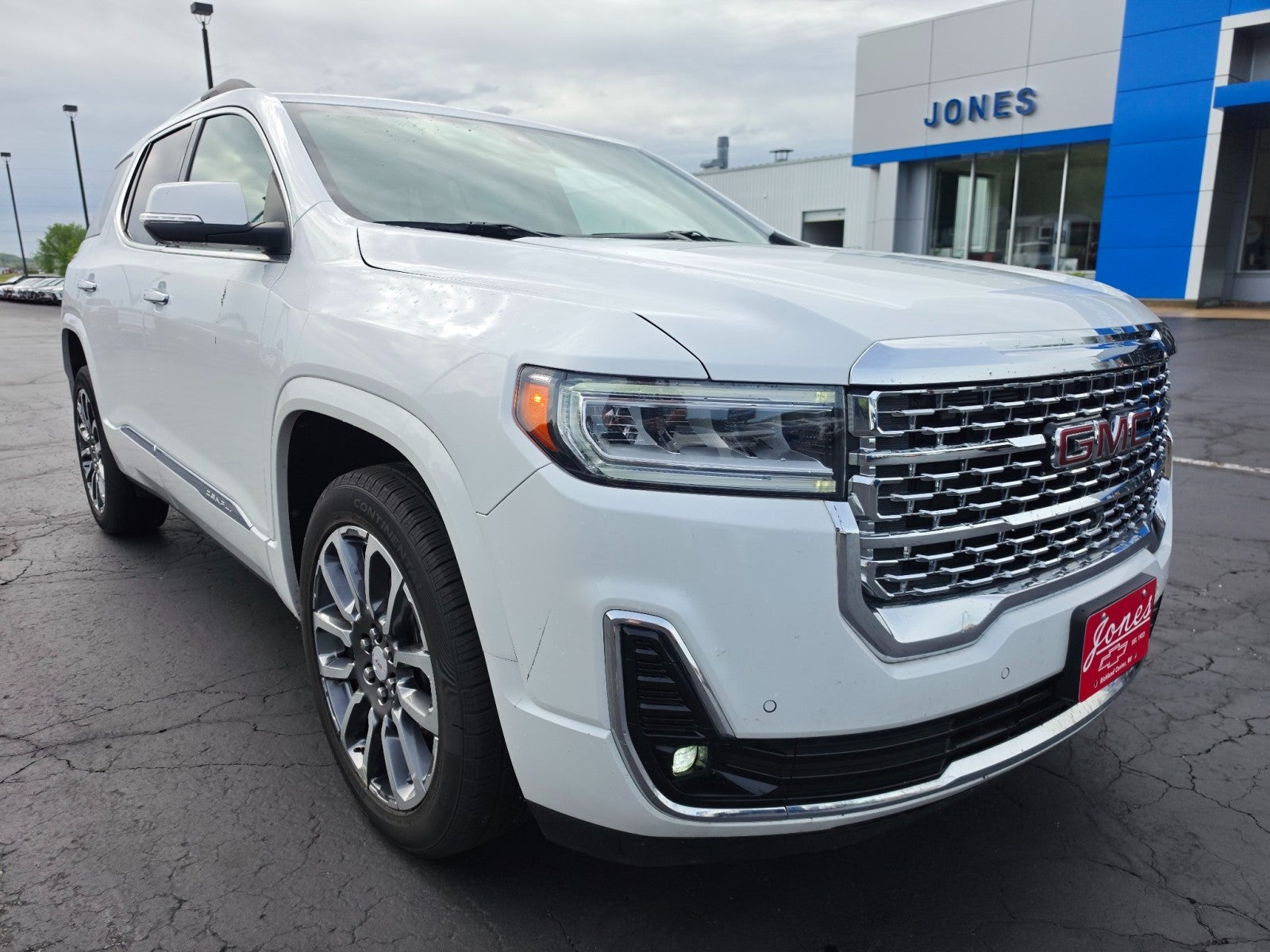 2020 GMC Acadia Denali