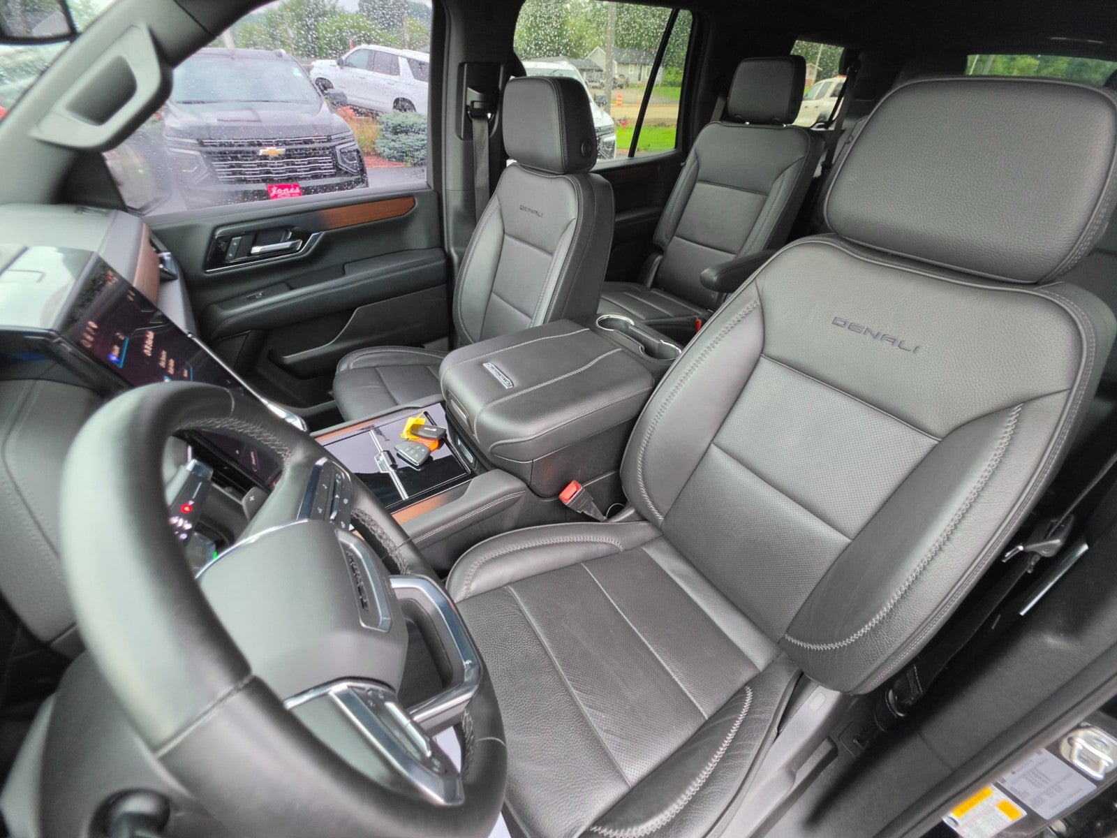 2025 GMC Yukon Denali