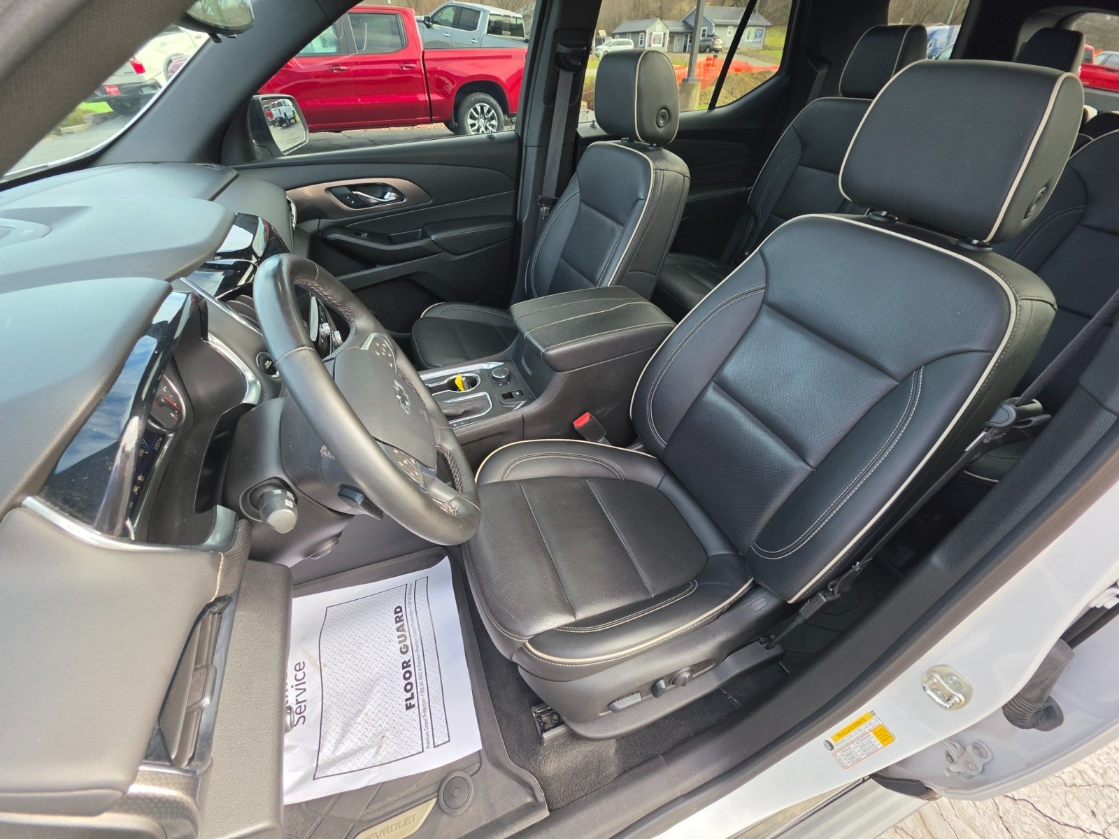 2024 Chevrolet Traverse Limited Premier