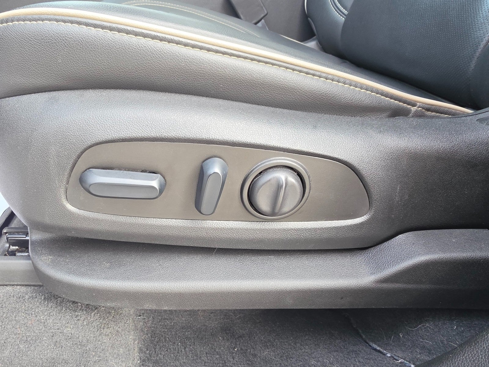 2024 Chevrolet Traverse Limited Premier