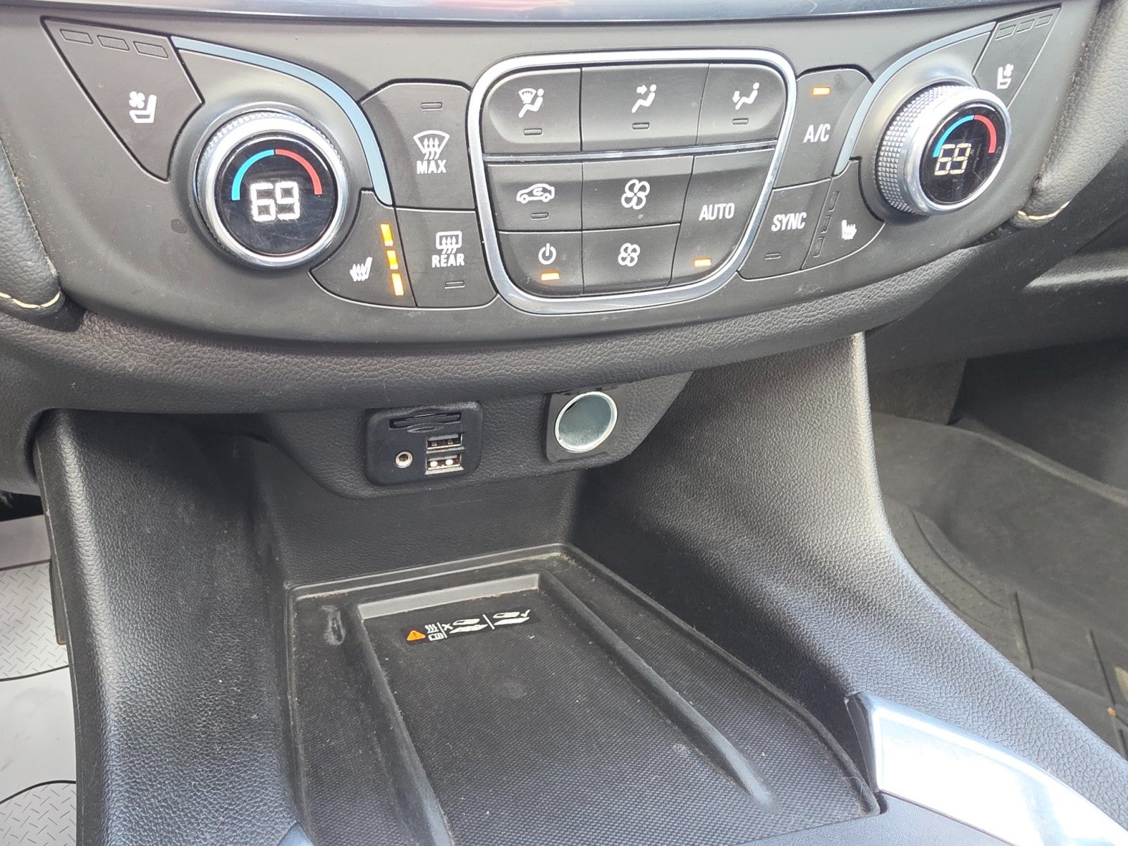 2024 Chevrolet Traverse Limited Premier