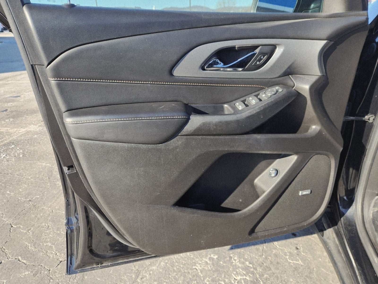 2021 Chevrolet Traverse LT Leather