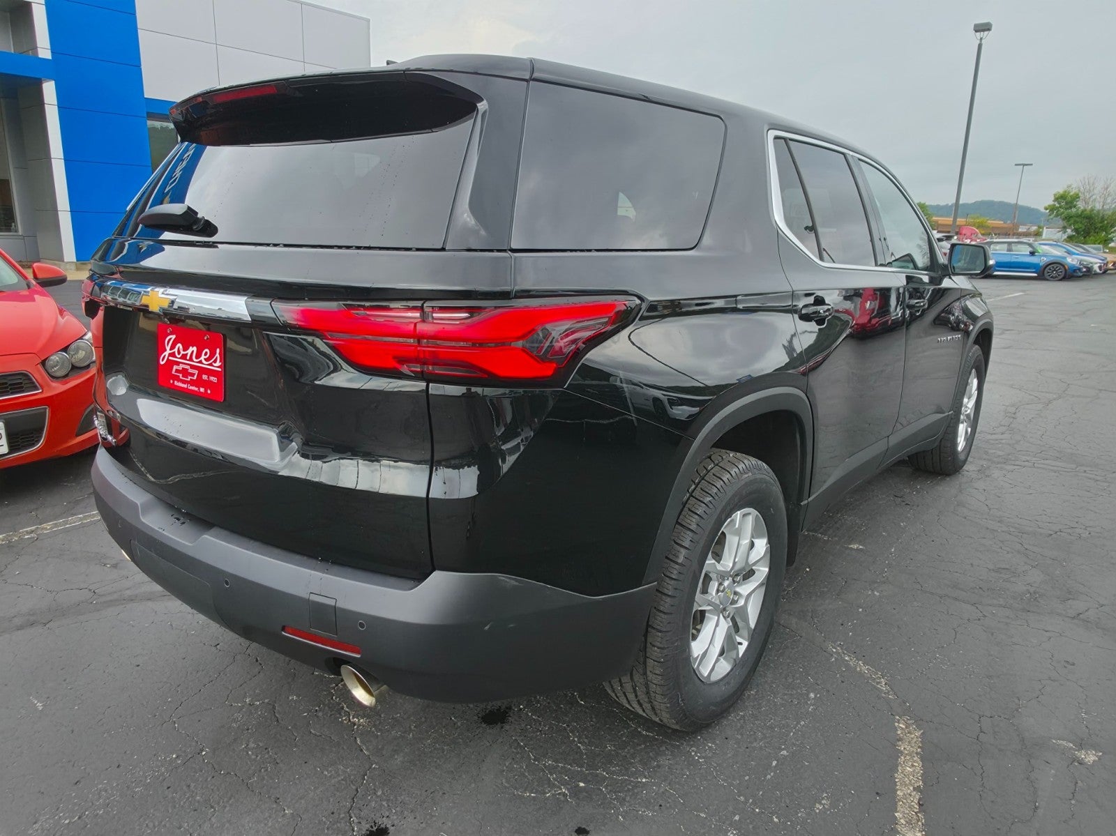 2022 Chevrolet Traverse LS