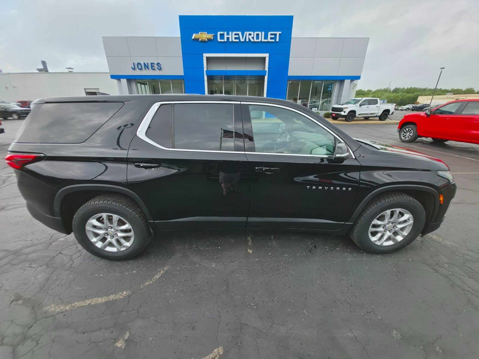2022 Chevrolet Traverse LS