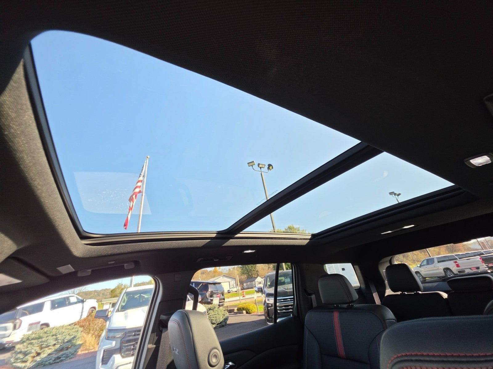 2025 Chevrolet Traverse RS