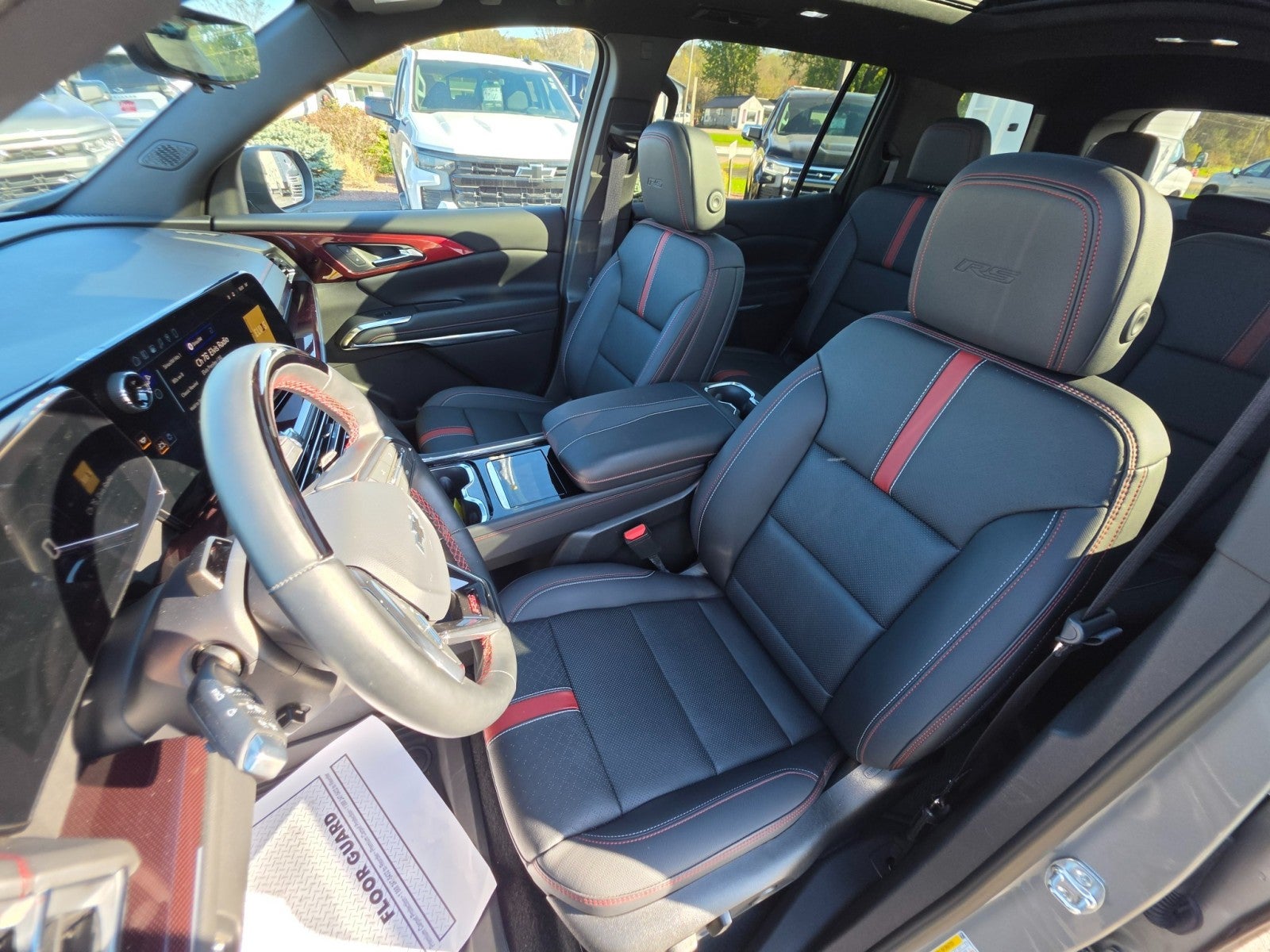 2025 Chevrolet Traverse RS