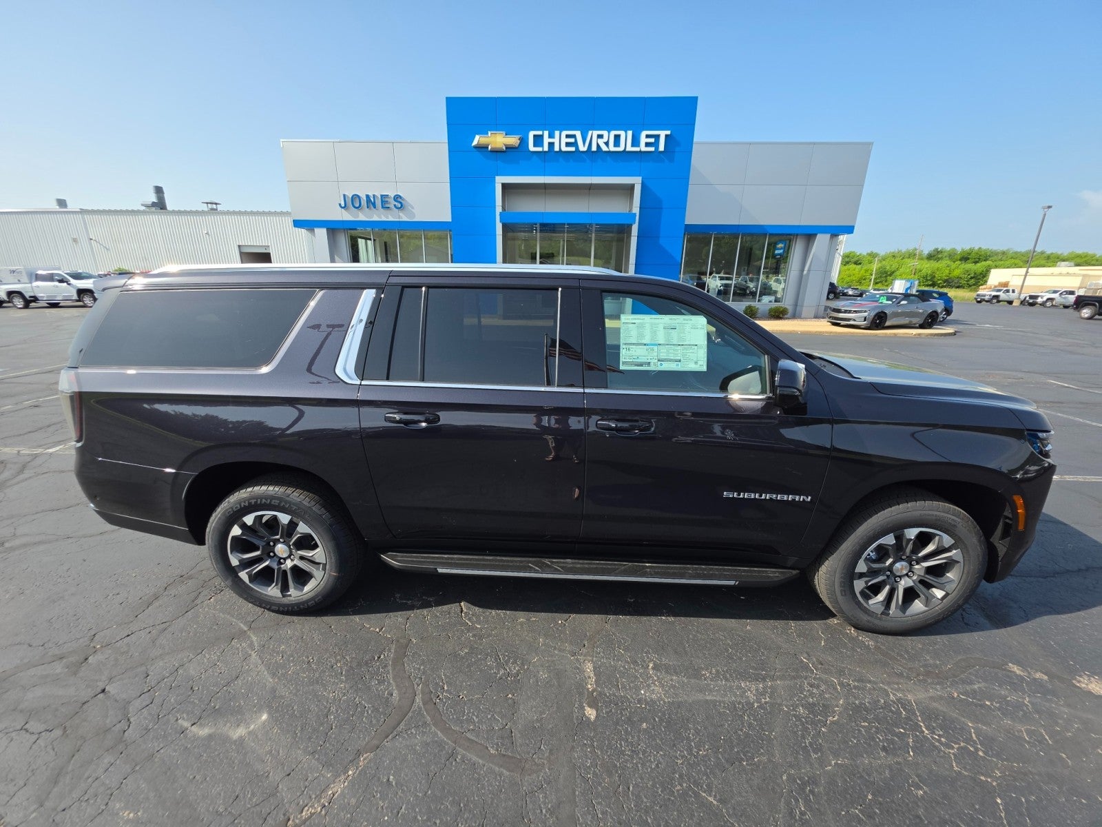 2026 Chevrolet Suburban LT
