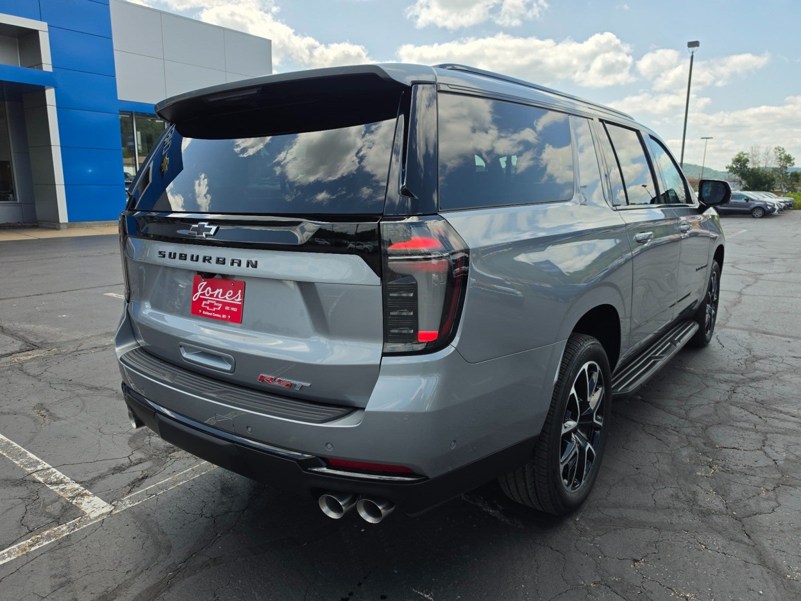 2026 Chevrolet Suburban RST