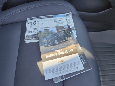 2024 Chevrolet Suburban LT