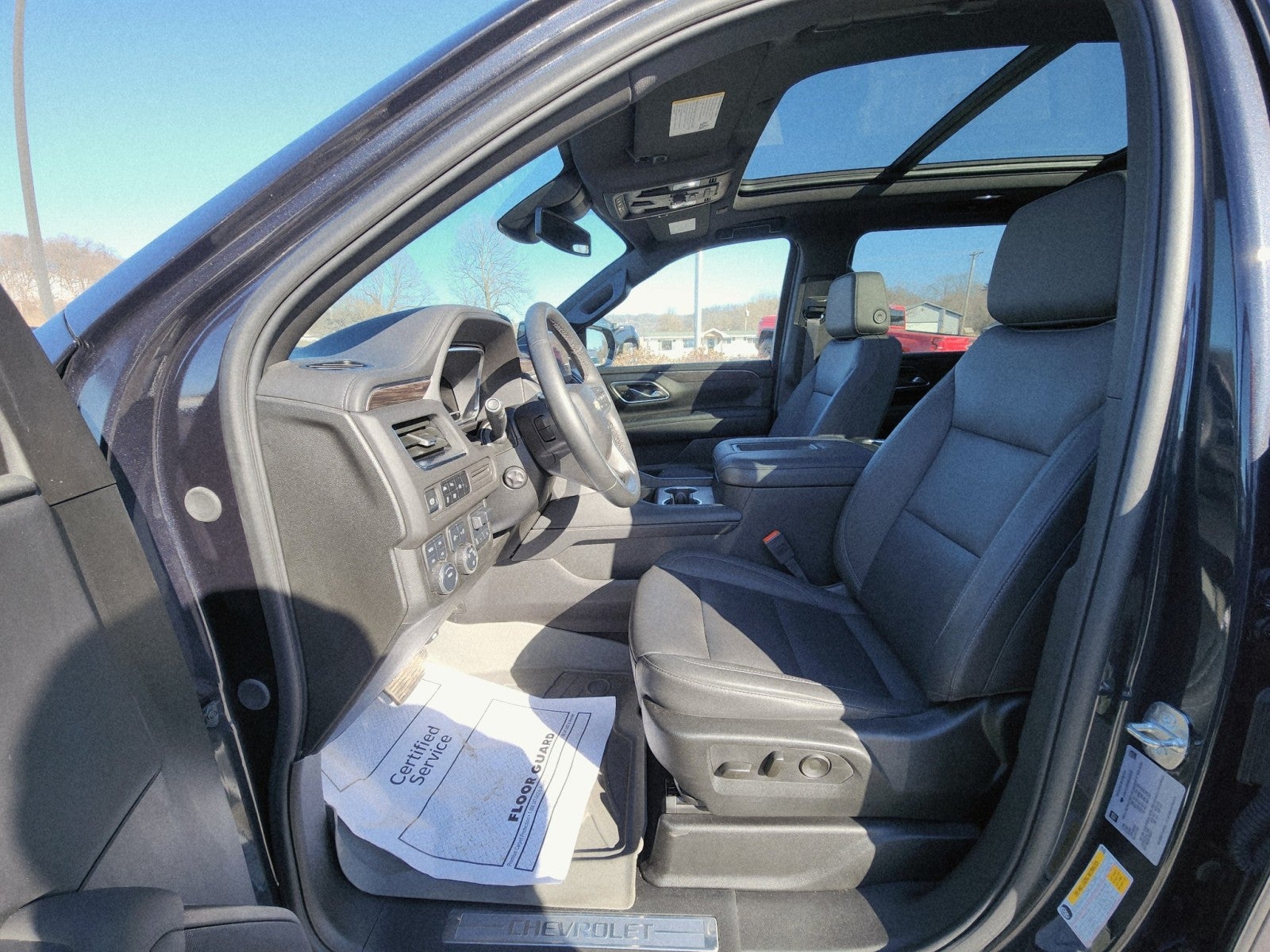 2024 Chevrolet Suburban LT